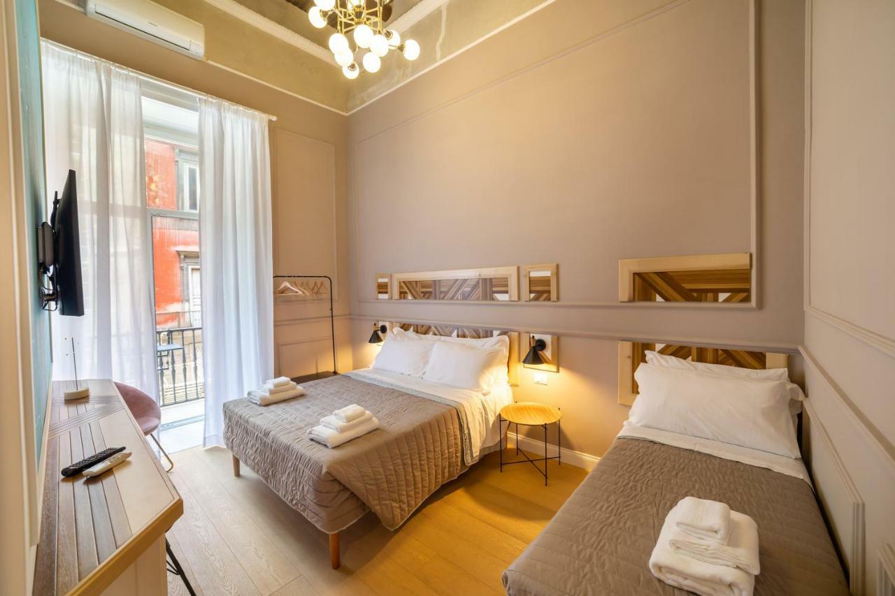 The Duomo House By House In Naples Bed & Breakfast Exterior photo